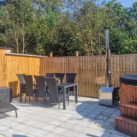 3 Bedroom Stunning In Hals