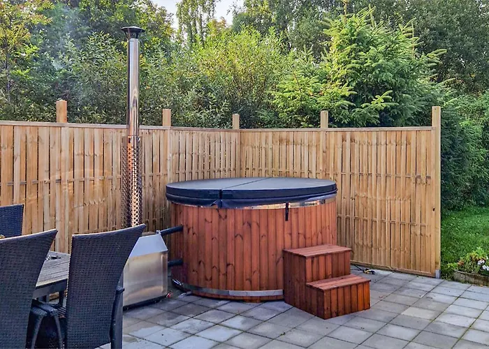 Holiday home 3 Bedroom Amazing In *